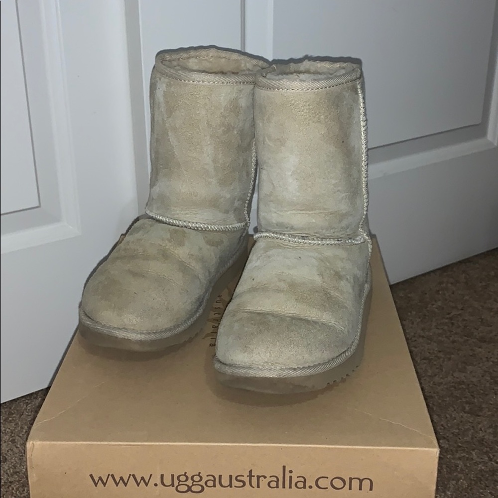 Uggs kids classic